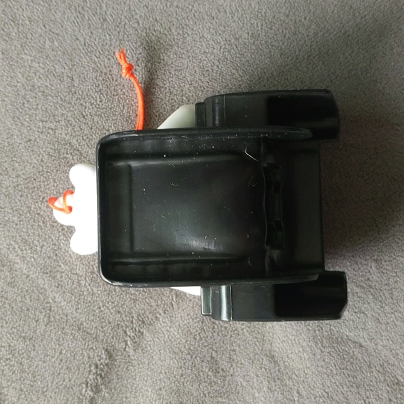 2018 Limited Edition Cineplex Coca Polar Bear Ornament - Picture 4 of 4